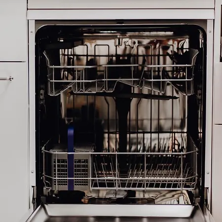 Apartamento Sleek Minutes Away From Deutsches Eck *