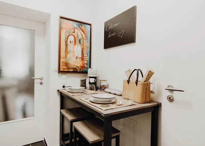 Sleek Minutes Away From Deutsches Eck Apartamento Coblença