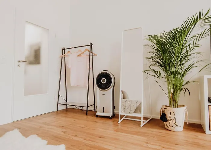 Sleek Minutes Away From Deutsches Eck Apartamento