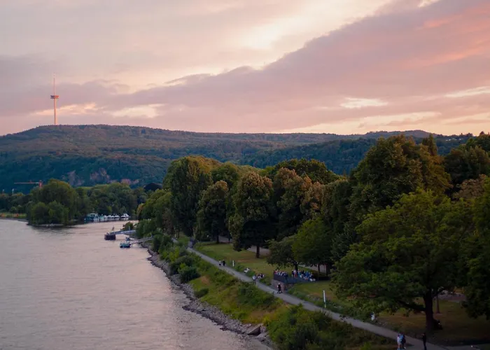 Sleek Minutes Away From Deutsches Eck *